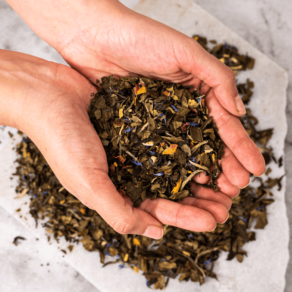 Chá branco: conheça o chá da beleza e seus benefícios para a pele - Tea Shop Brasil